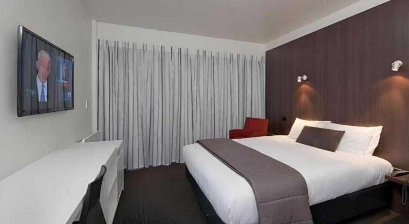 The Riccarton Hotel ไครสต์เชิร์ช ภายนอก รูปภาพ